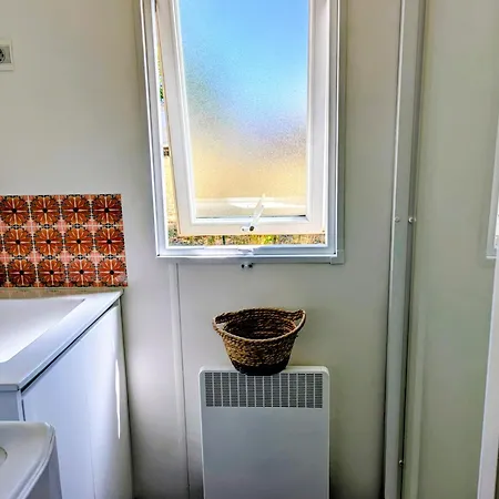 Mobil Climatise 2 A 8 Pers Avec Piscines *