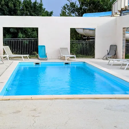 Mobil Climatise 2 A 8 Pers Avec Piscines *