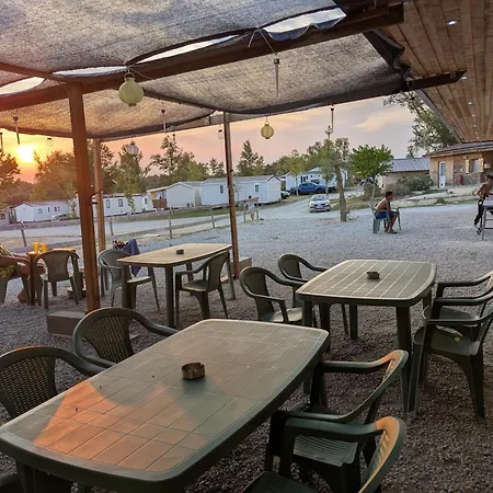 Mobil Premium Climatise & Exterieur Cosy Kemp Saint-Papoul